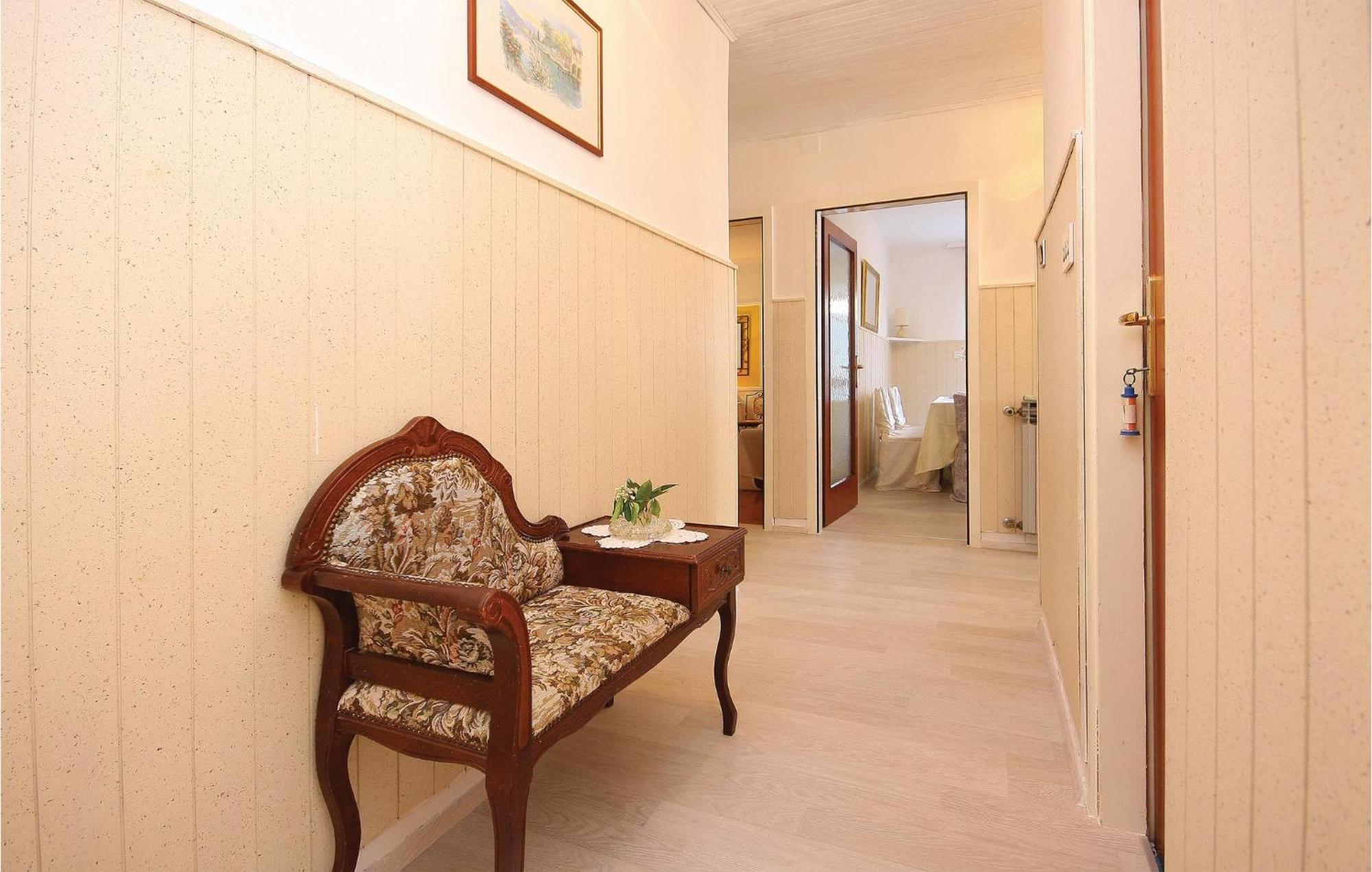 Cozy Apartment In Brodarica With Wifi Exterior foto